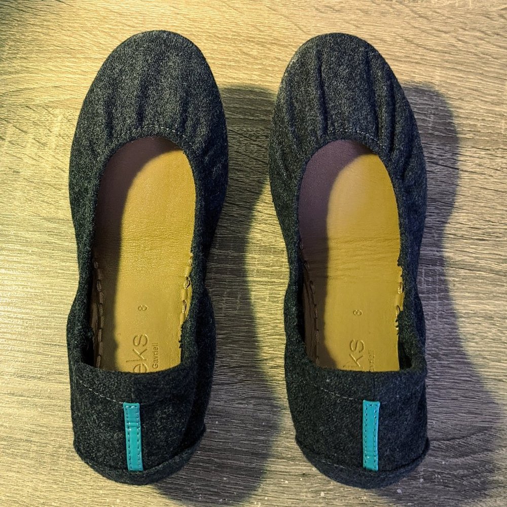 Tieks Vegan Ballet Flats in Greystone (grey), size 8
